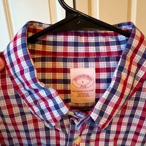 Brooks Brothers Men’s Large Button Down